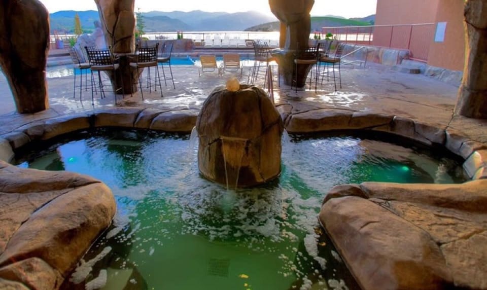 Hottub open year round
