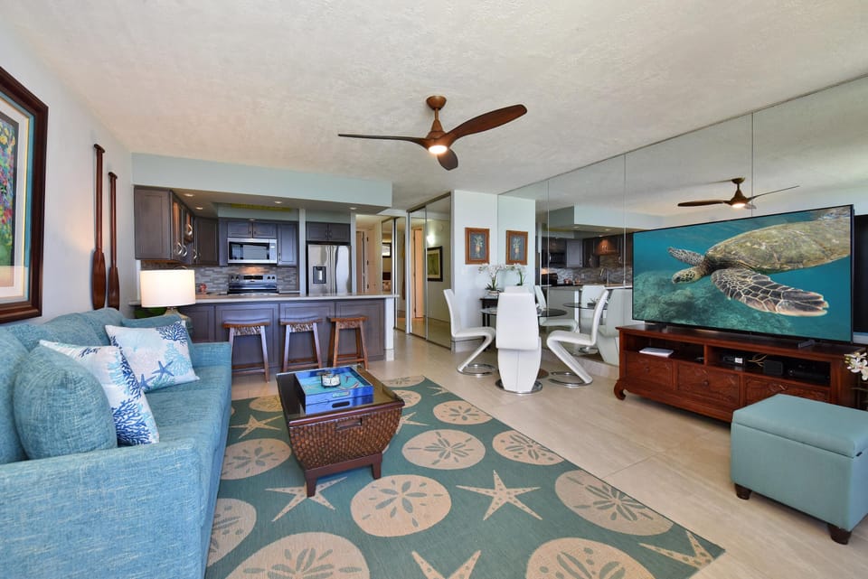 Tropical Decor living area