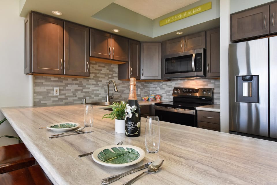 Kitchen large counter