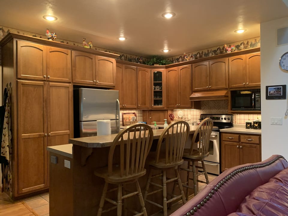 Large beautiful kitchen, with all the amenties,flat top stove and new dishwasher