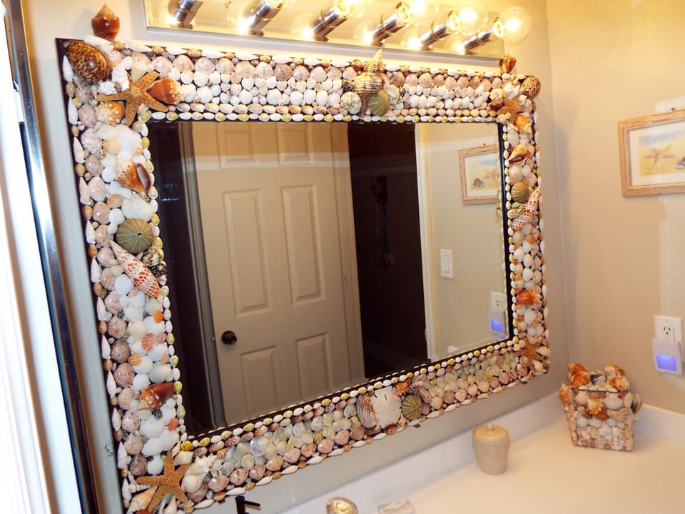 great new mirror in the bathroom