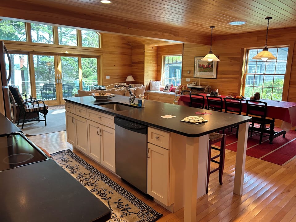 Lots of space for family dining.