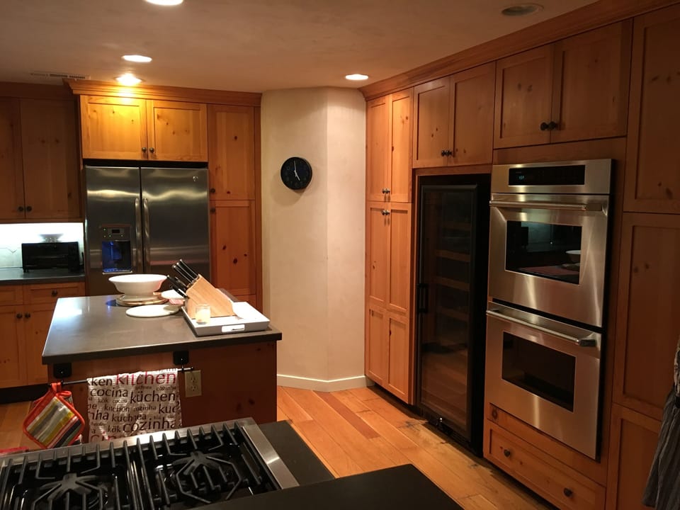 Double oven and gourmet range is perfect for families