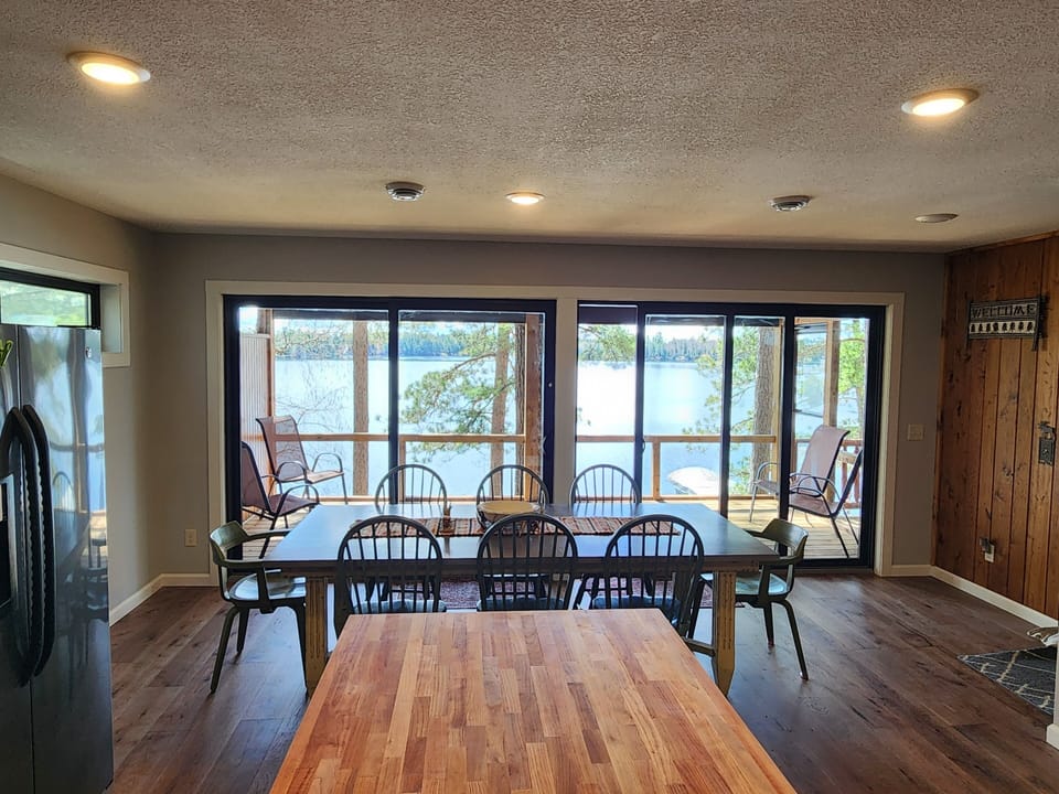 New kitchen with large lakeview patio doors / onto screen porch.