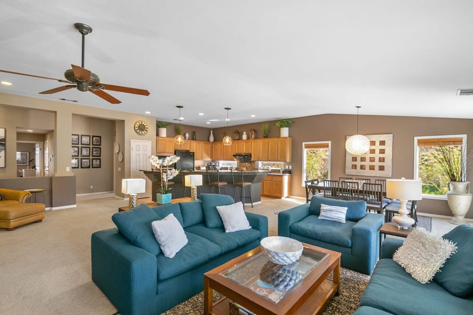 Lots of space for everyone to relax together and easily seat 10 at the table.