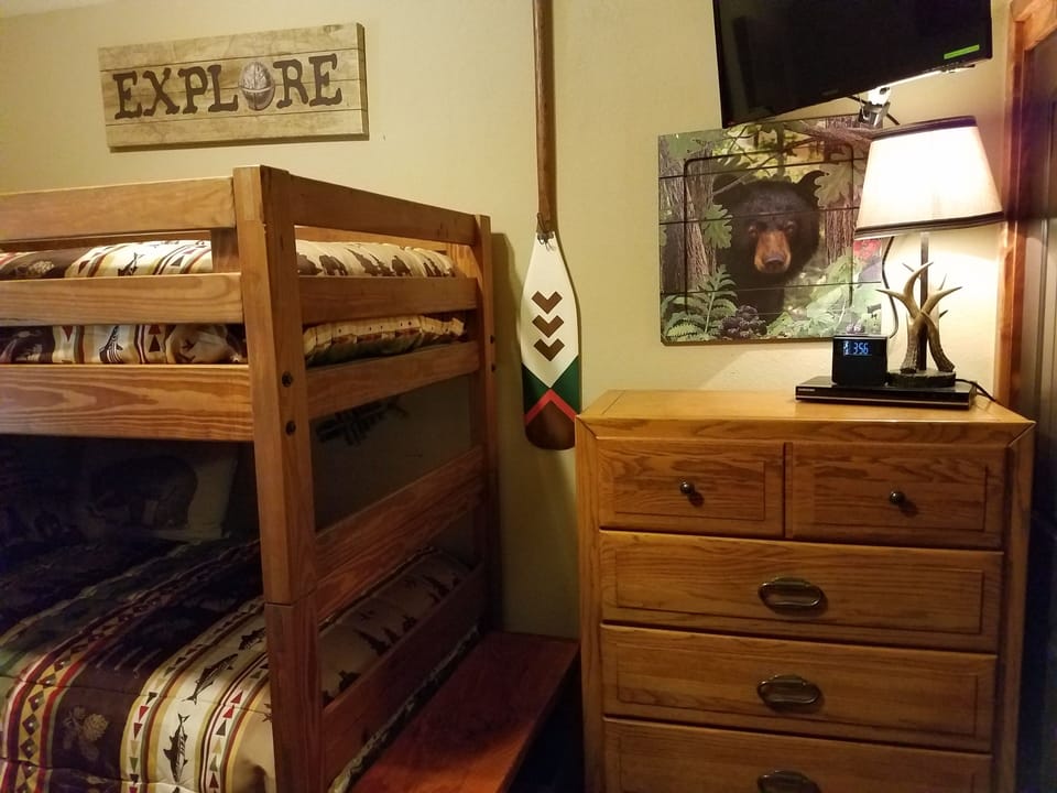 Bunk House
Upper Level
