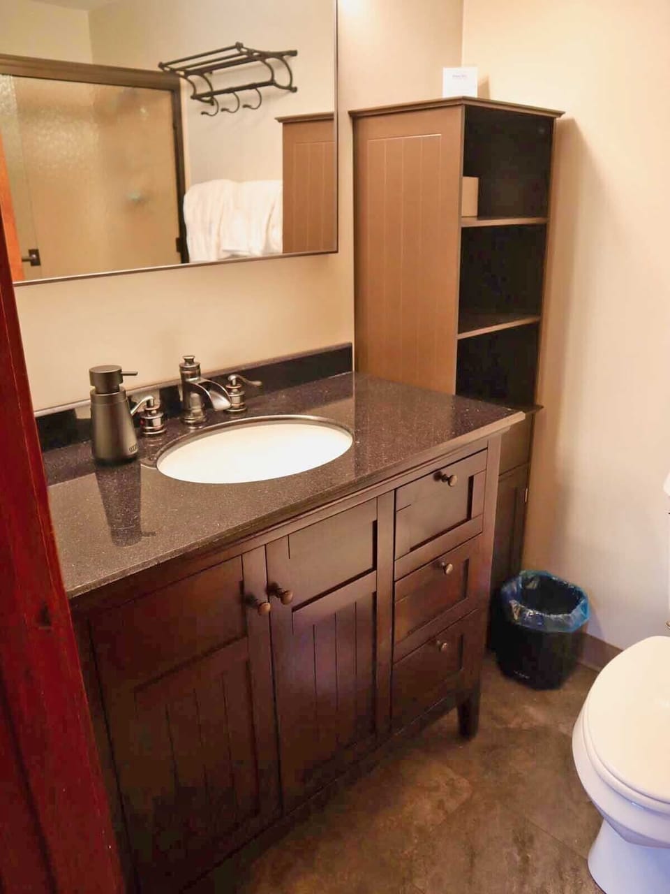 Full Master Bath with tub / shower