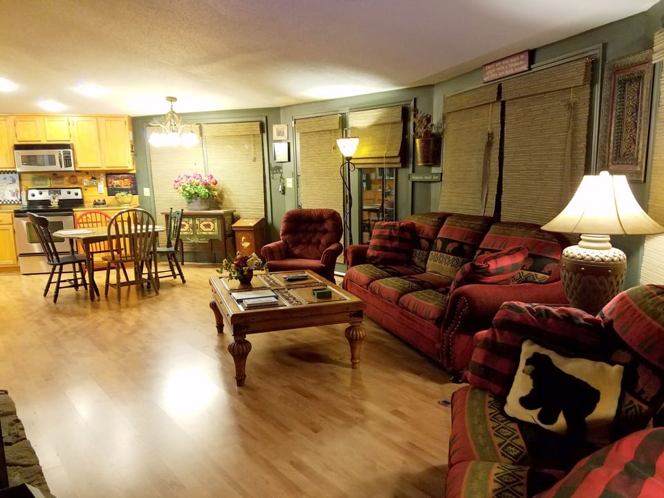 Very-open floor plan, plenty of space to  enjoy kitchen & living area, F/P & TV