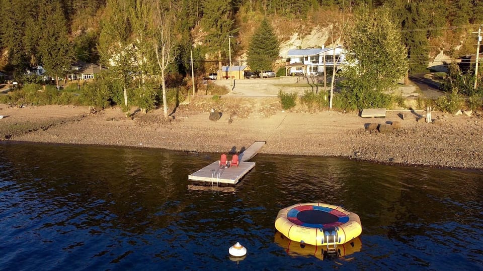 Water Trampoline, Boat Bouy and Dock, 188ft of waterfront! September 
