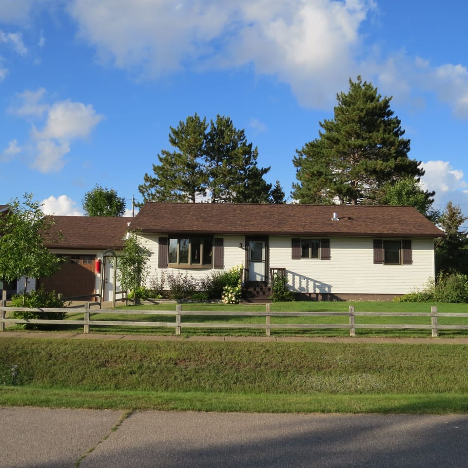 Exterior of home 51 Dogwood Blvd Babbitt MN 