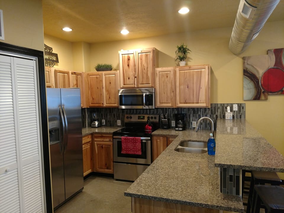 Fully Equipt Spacious Kitchen