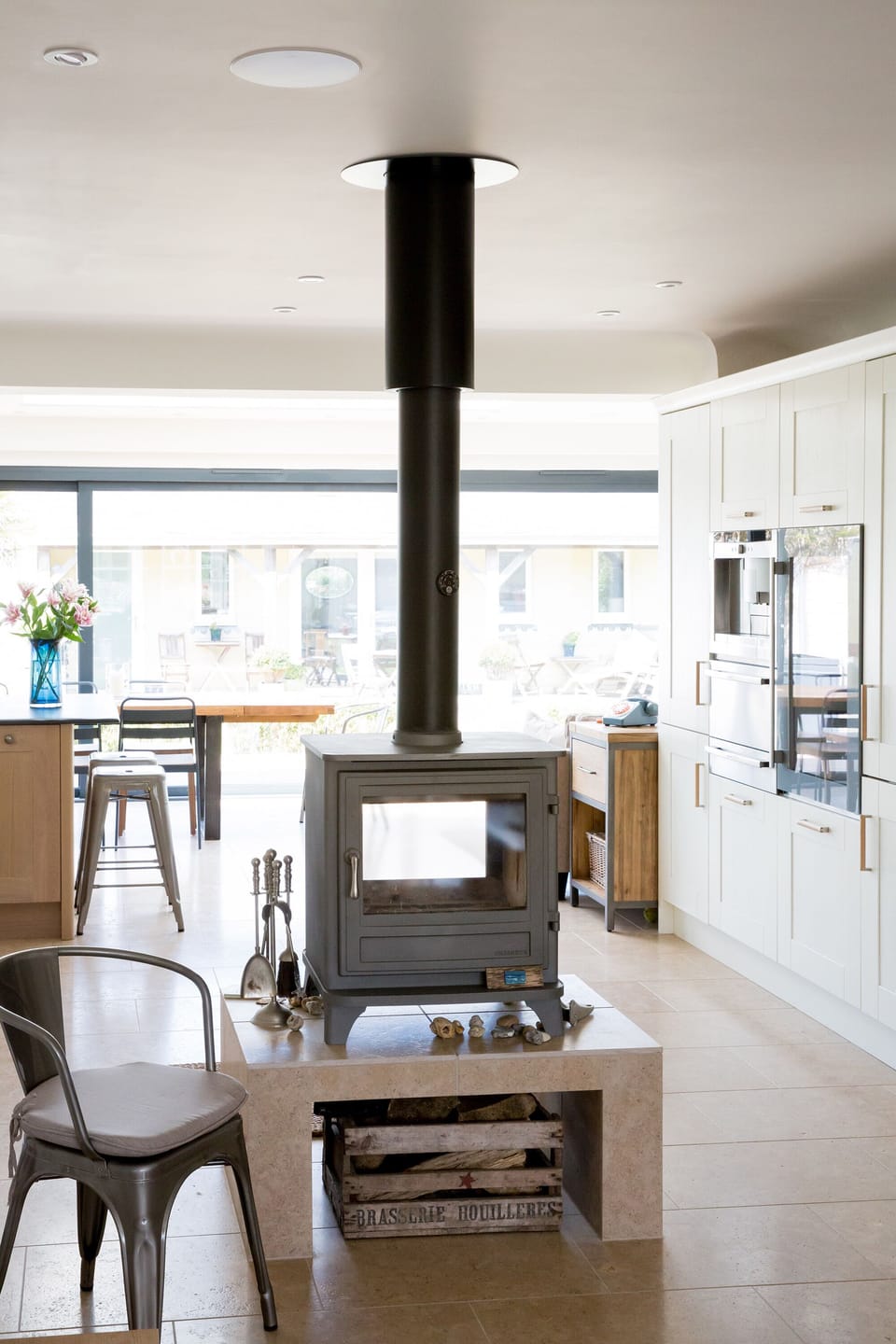 Wonderful log burner for cosy nights when it’s cold outside - logs provided 