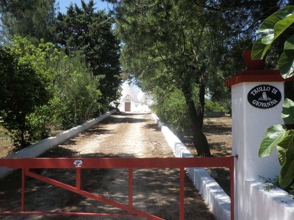 Front drive to property as seen on arrival. At night there is a gate light. 