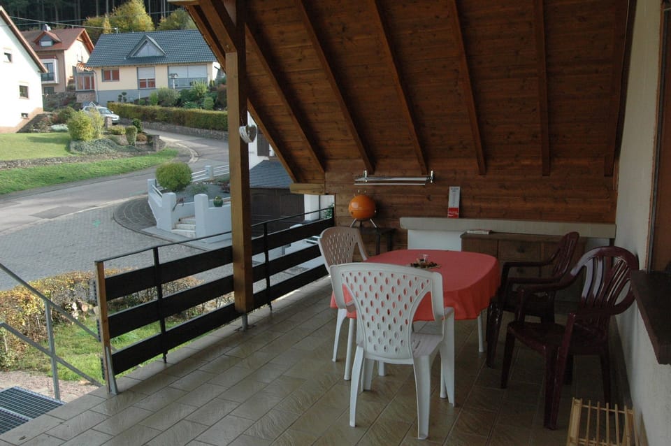 balcony