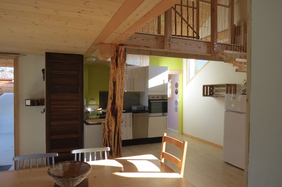 Eco gite 4 * 'On the Chemin des Vignes ...'  2 steps from Salins les Bains Apartment in Jura