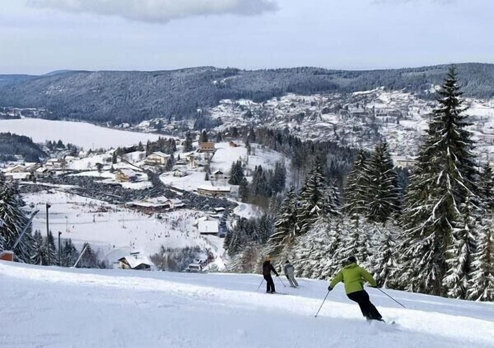 Snow and ski sports