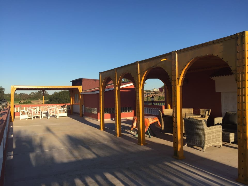 2 pergolas & kitchen on roof terrace