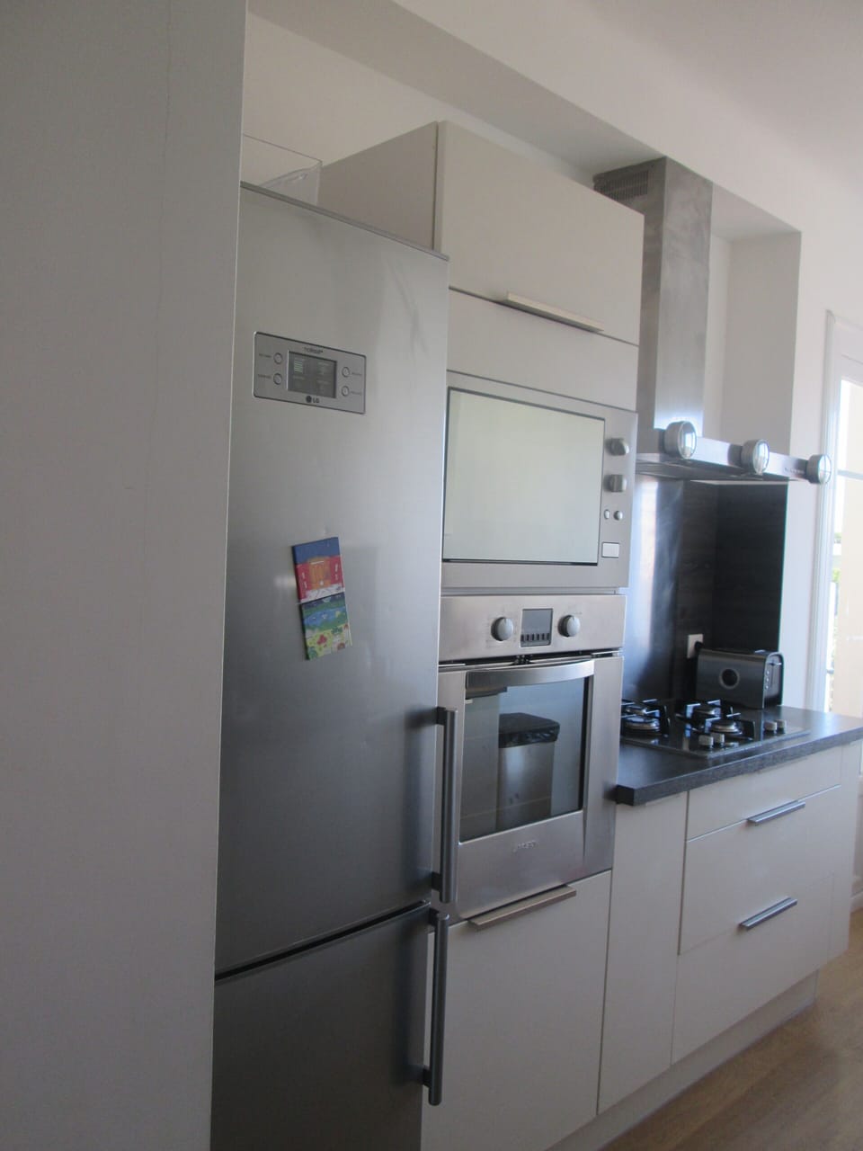 Kitchen with Oven & Microwave
