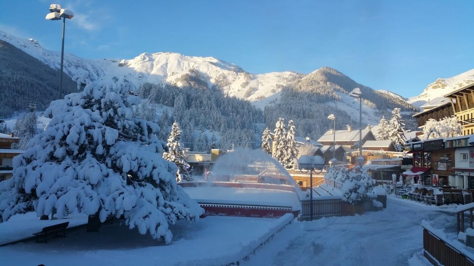 Snow and ski sports