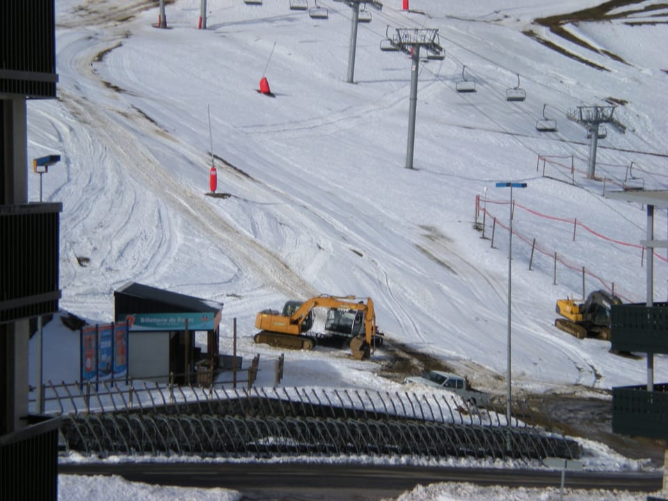 Snow and ski sports