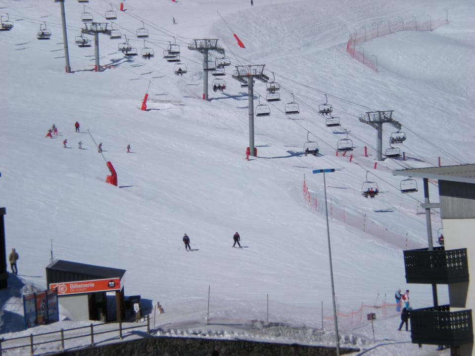 Snow and ski sports
