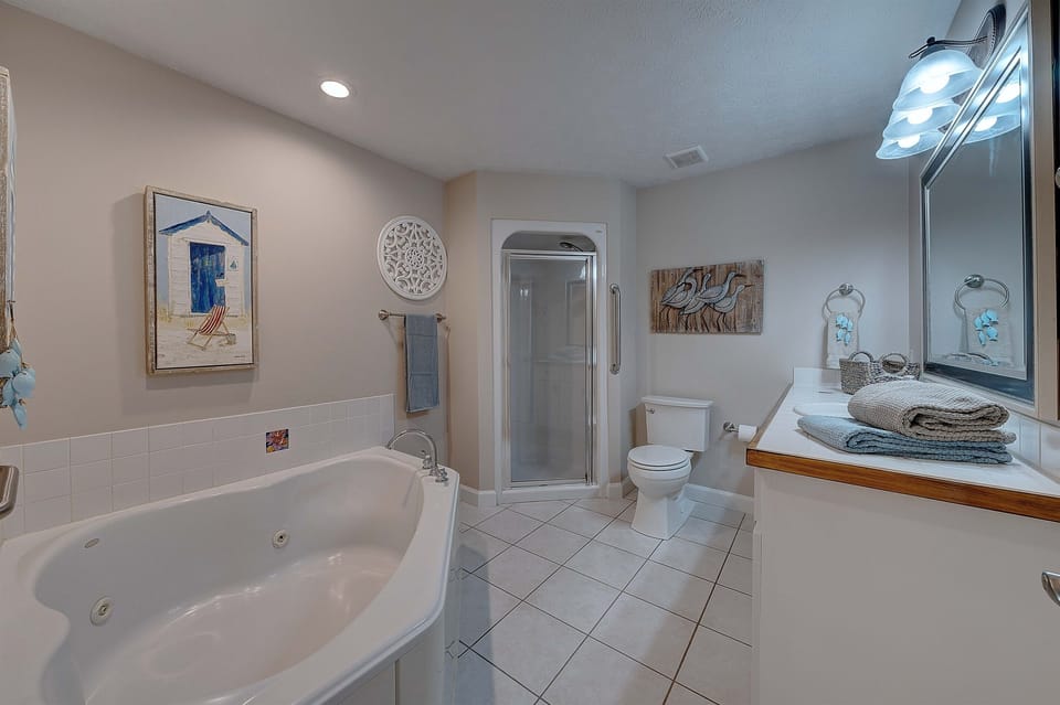 Bath w/Jetted Tub and Free-Standing Shower