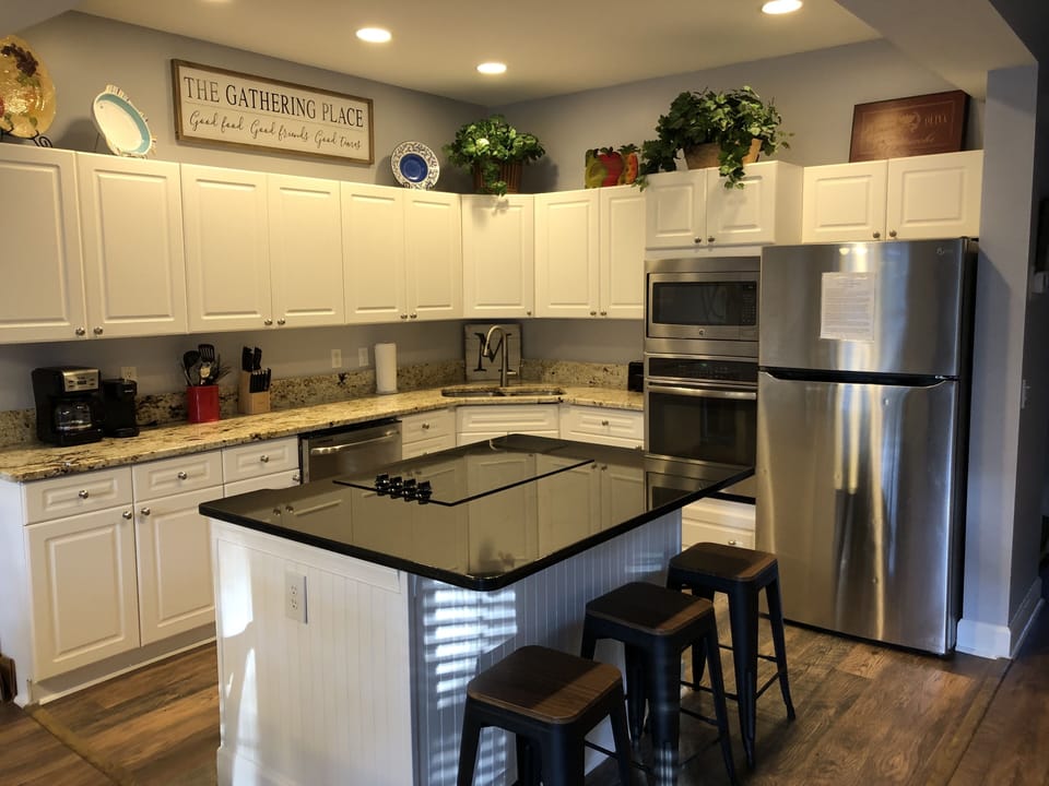 Updated kitchen with breakfast bar