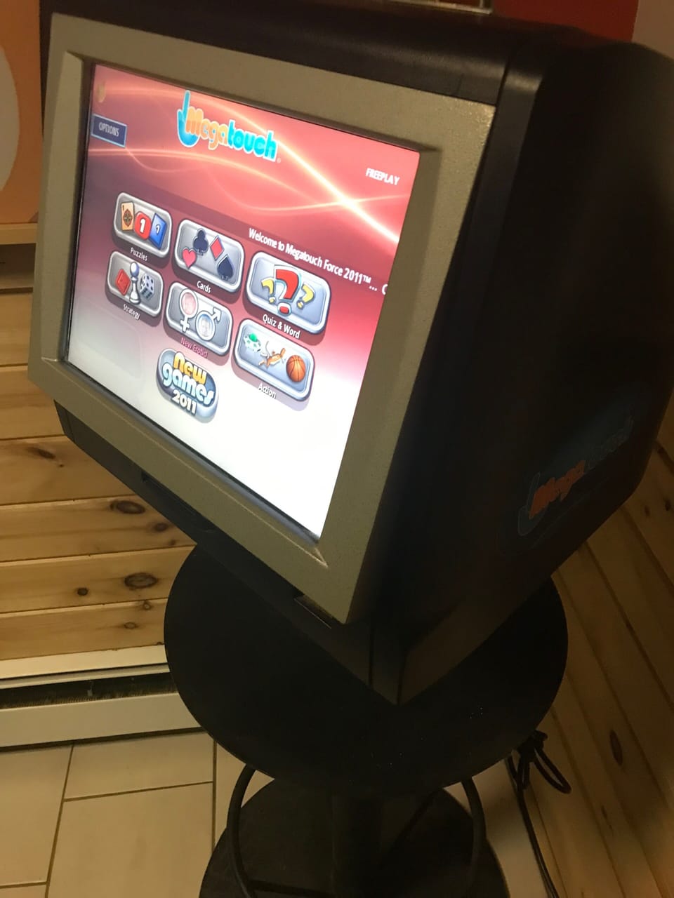 Touchscreen 128 Games!