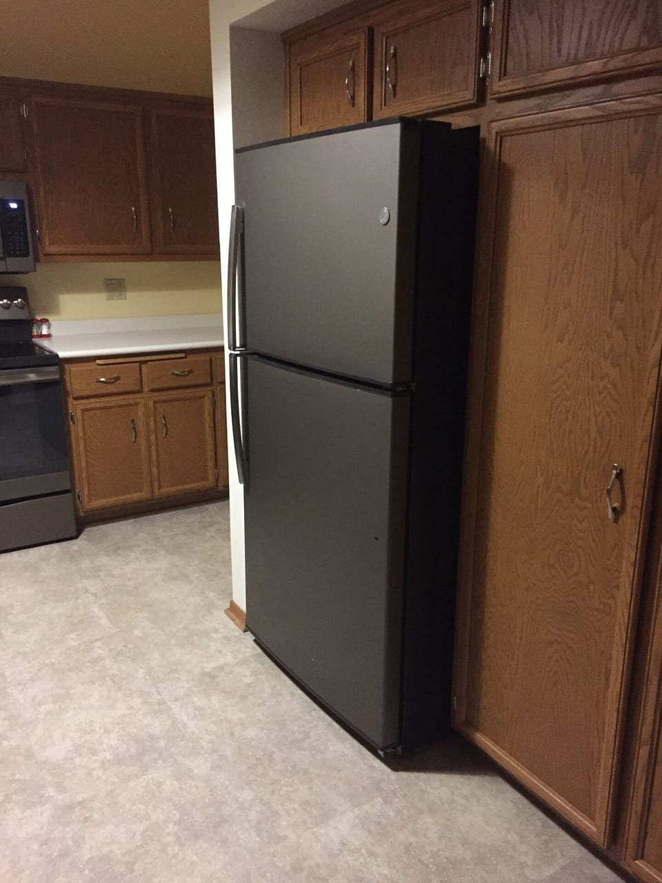 SUNNY KITCHEN WITH SKYLIGHT AND ALL NEW APPLIANCES