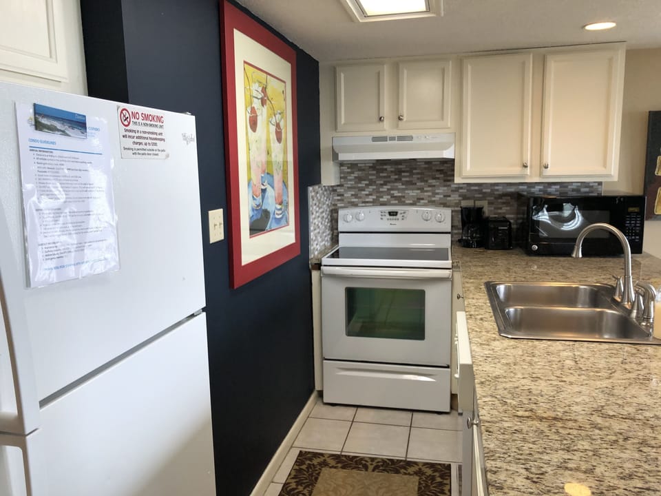 Feel like a master chef in our fully equipped kitchen!