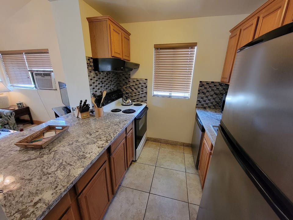 Updated kitchen with full size appliances