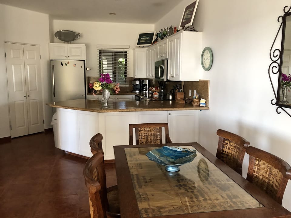 Kitchen so well-equipped for cooking!