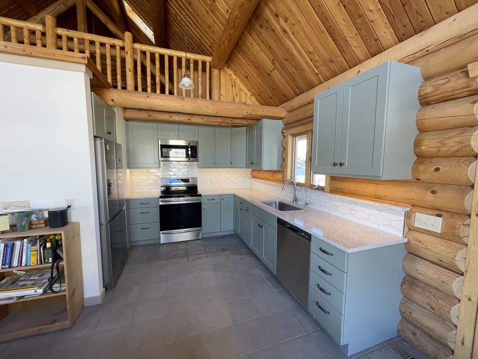 Newly remodeled kitchen.