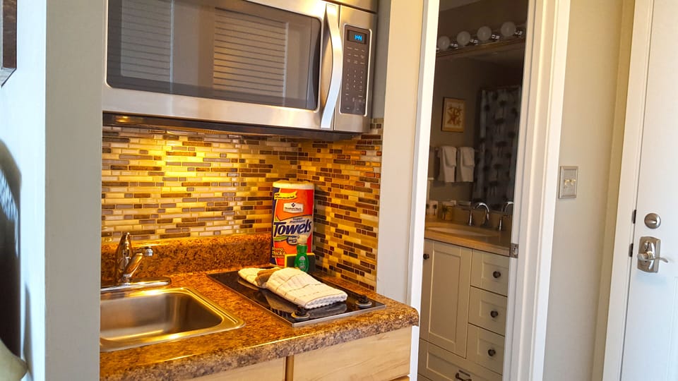 Kitchenette