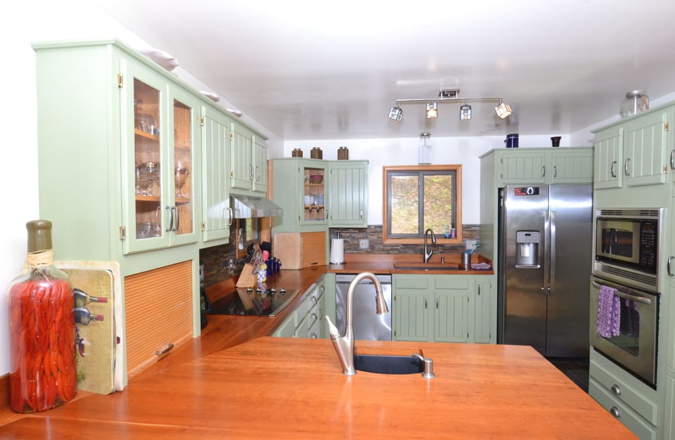 Cherry countertops handcrafted by the Mennonites in Maryland.