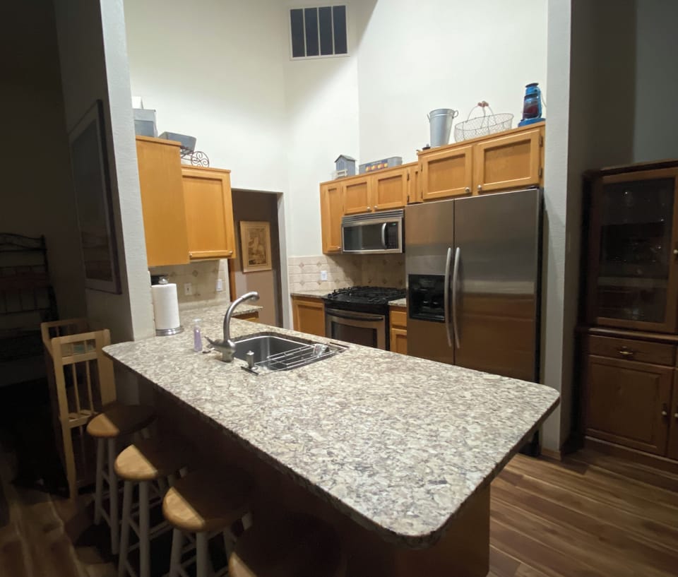 Updated Kitchen, Granite counters Stainless steel appliances