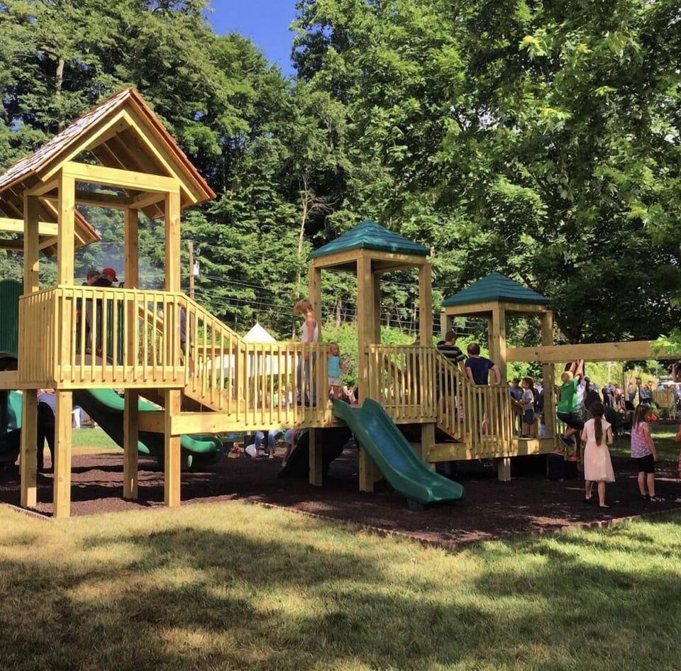  Brad Paisley Community Park. Located off Mill Hill Drive along Howard's Creek