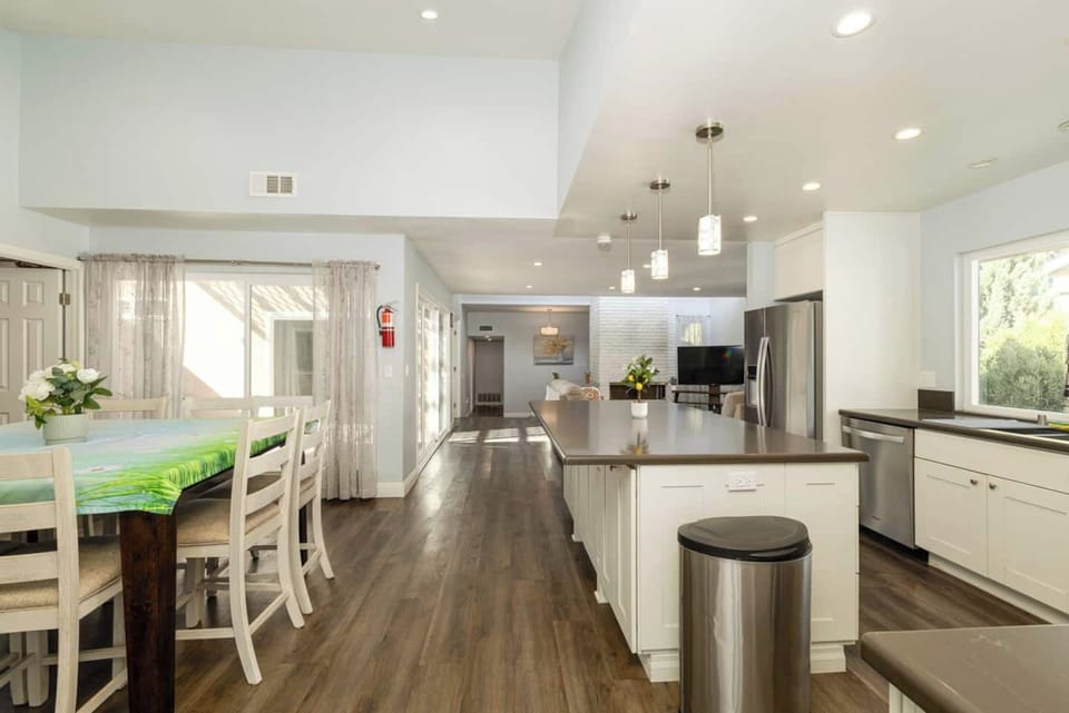 Kitchen and dining area