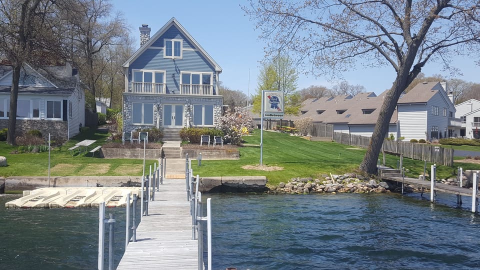 Beckman House Lakefront