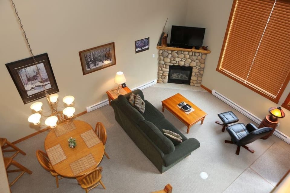 Aerial view dining area/living room