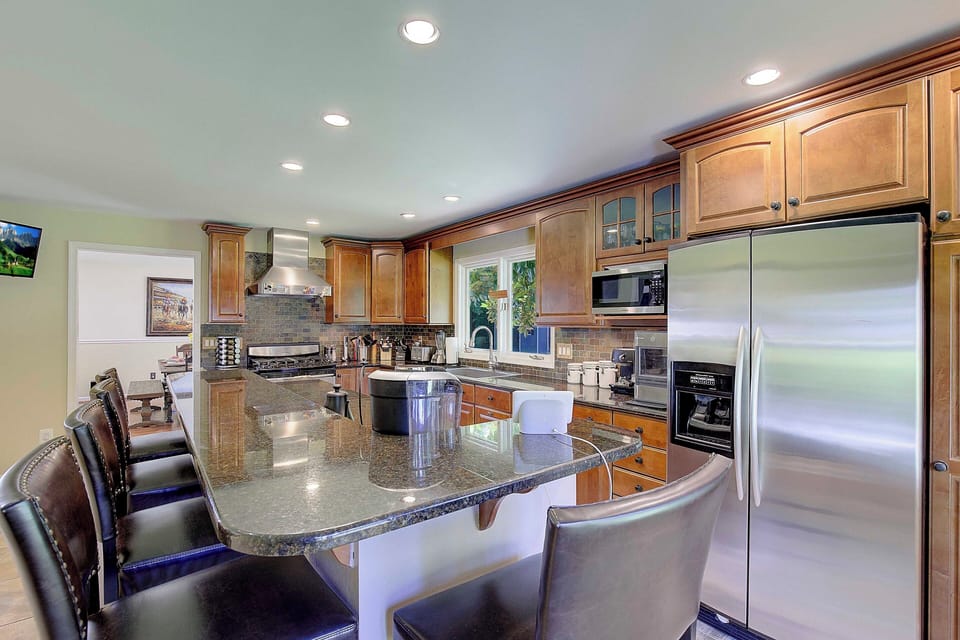 Kitchen Island