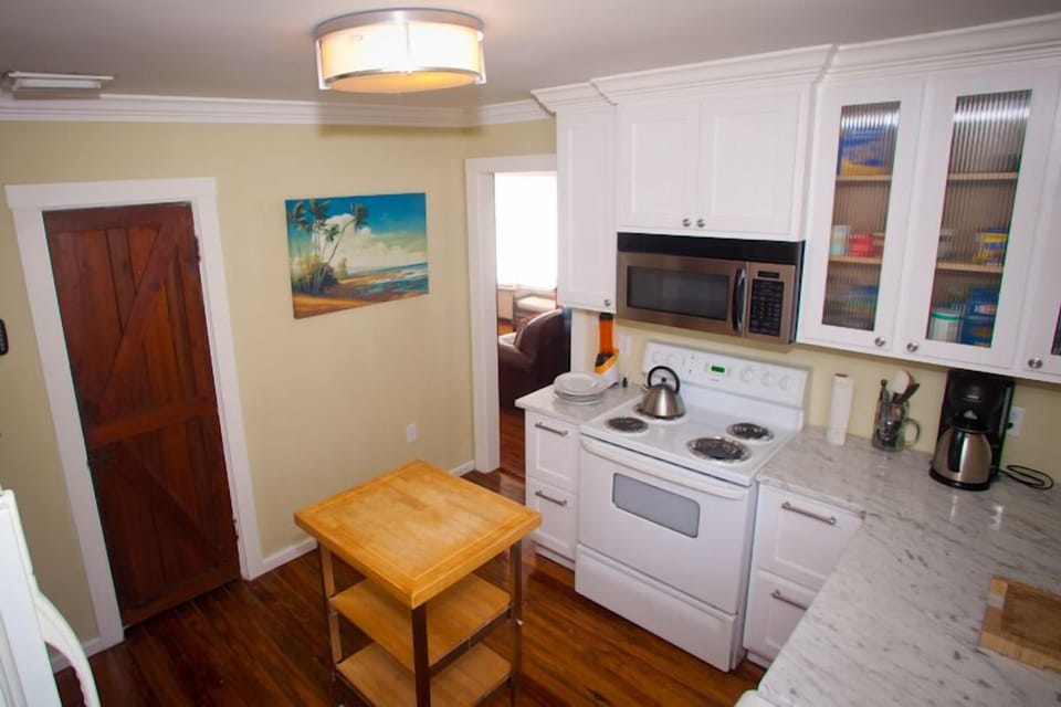 Cozy Cottage Kitchen