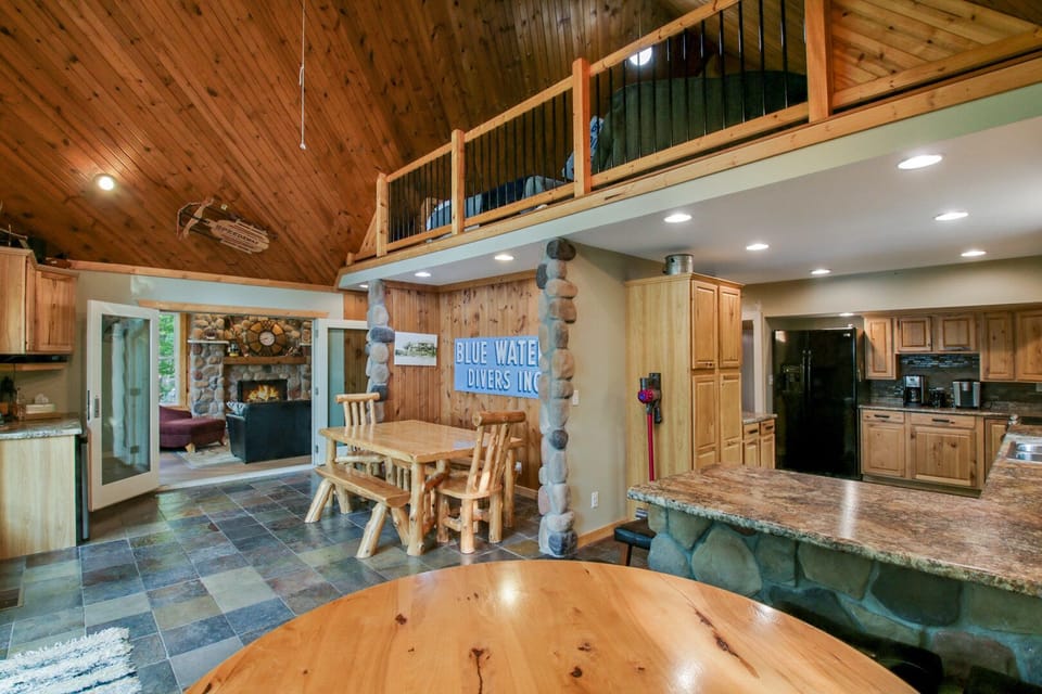 Vaulted Great Room