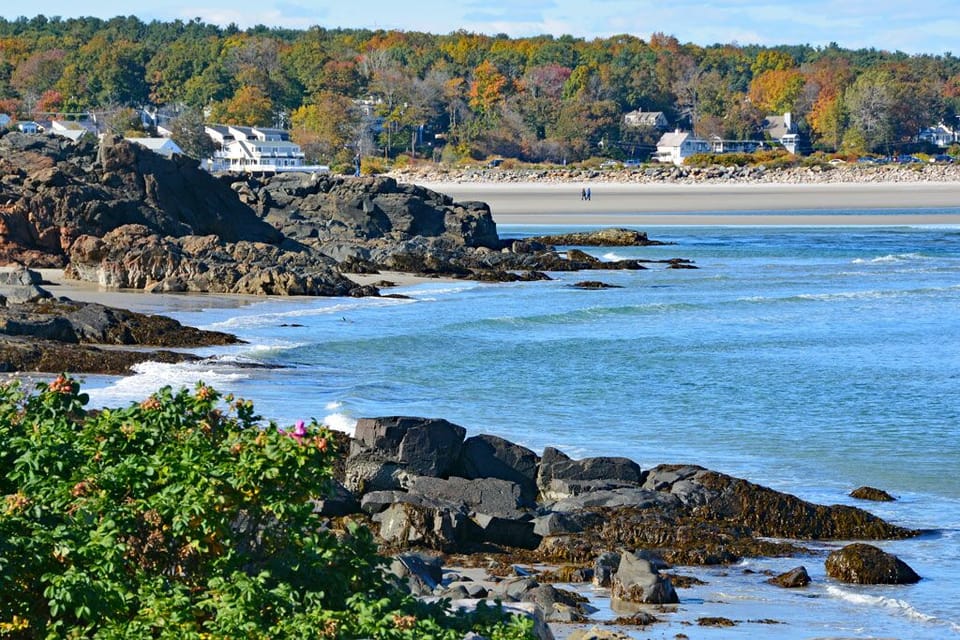 Perkins Cove Retreat Steps to Marginal Way House in Ogunquit