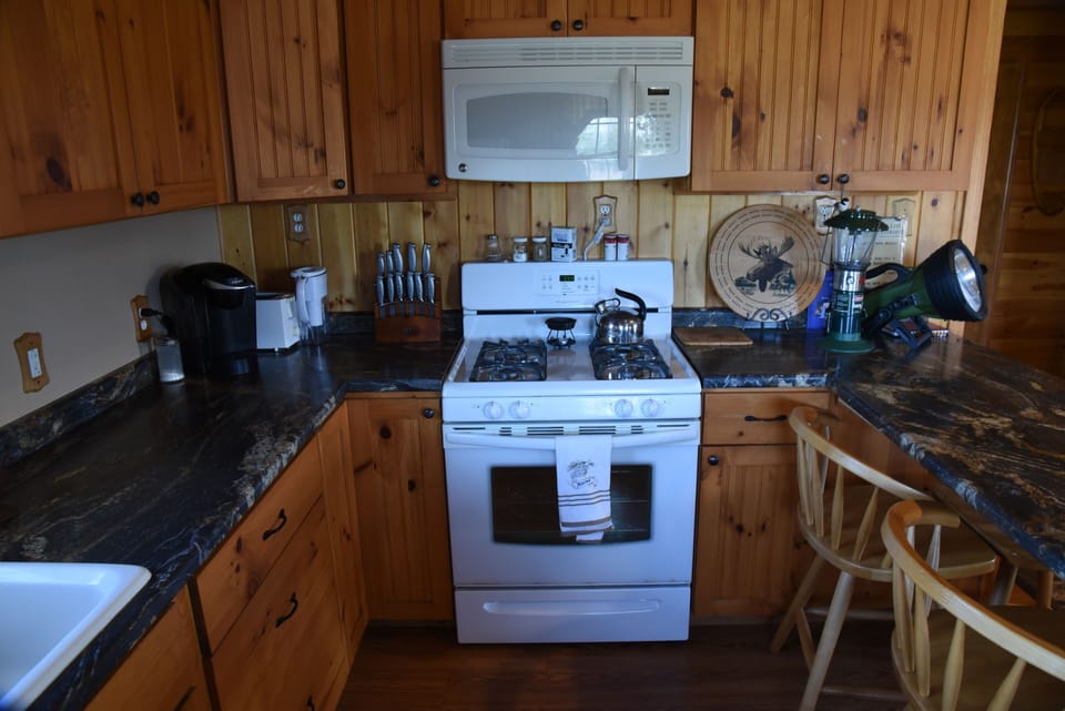 Full kitchen