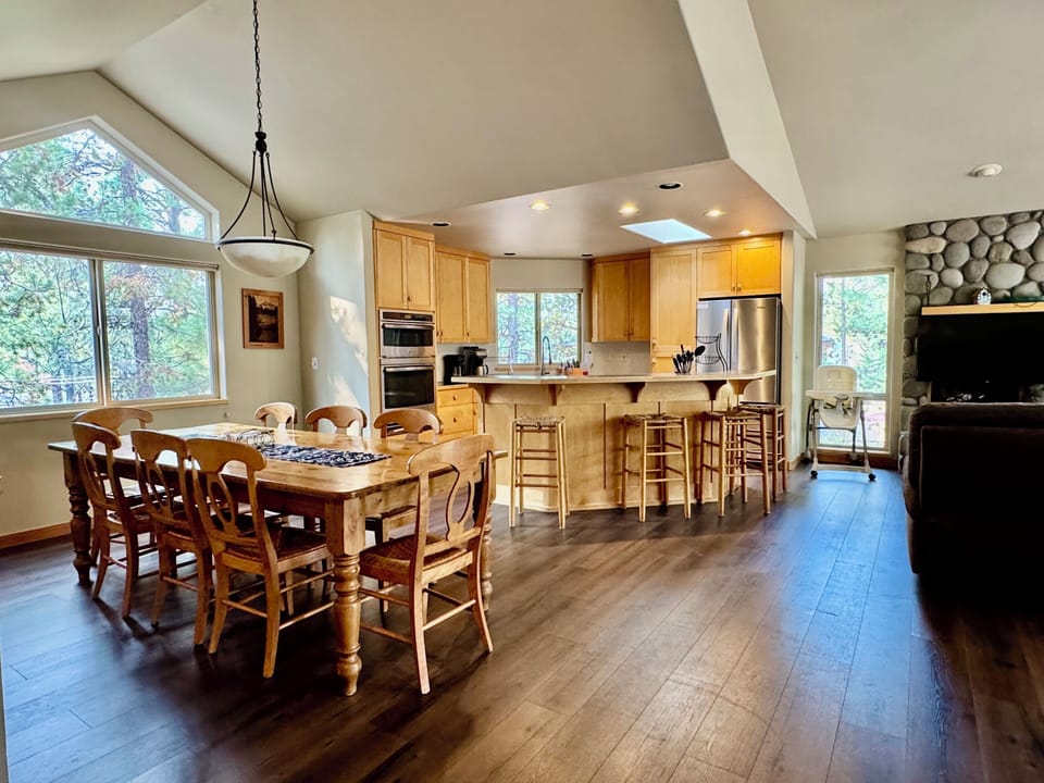 Dining/Kitchen