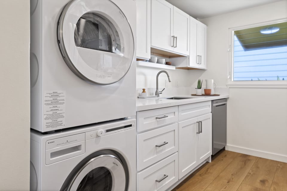 Fully equipped kitchen and laundry within the unit for your use.  