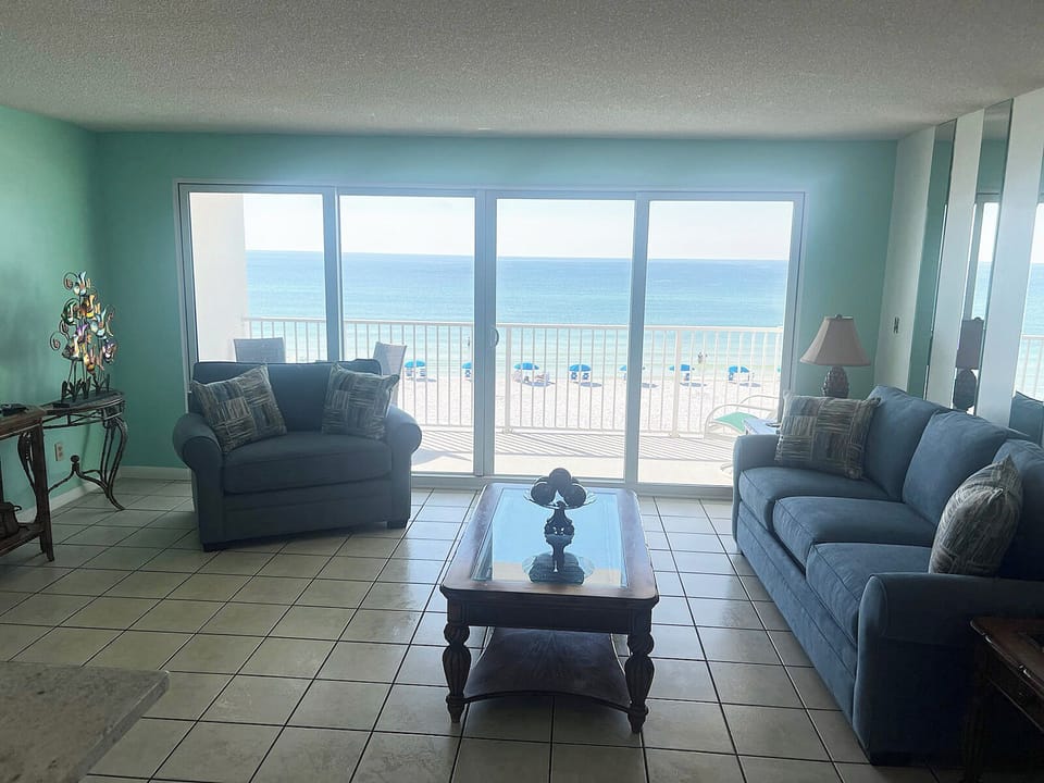 Large Living Area