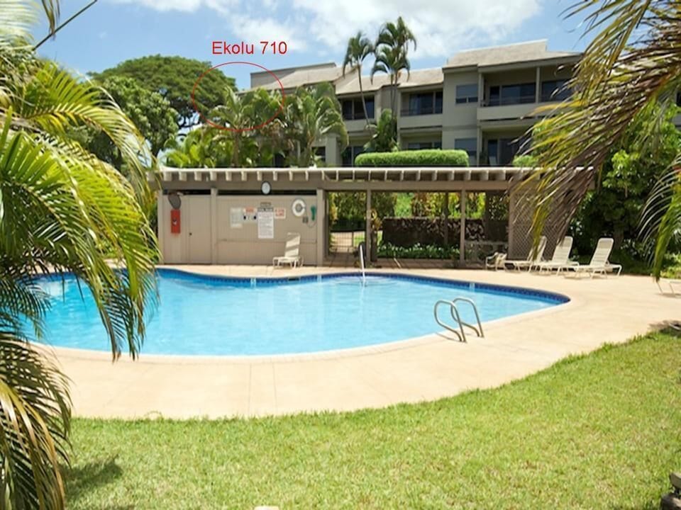 Pool is heated, big and very close to our condominium.