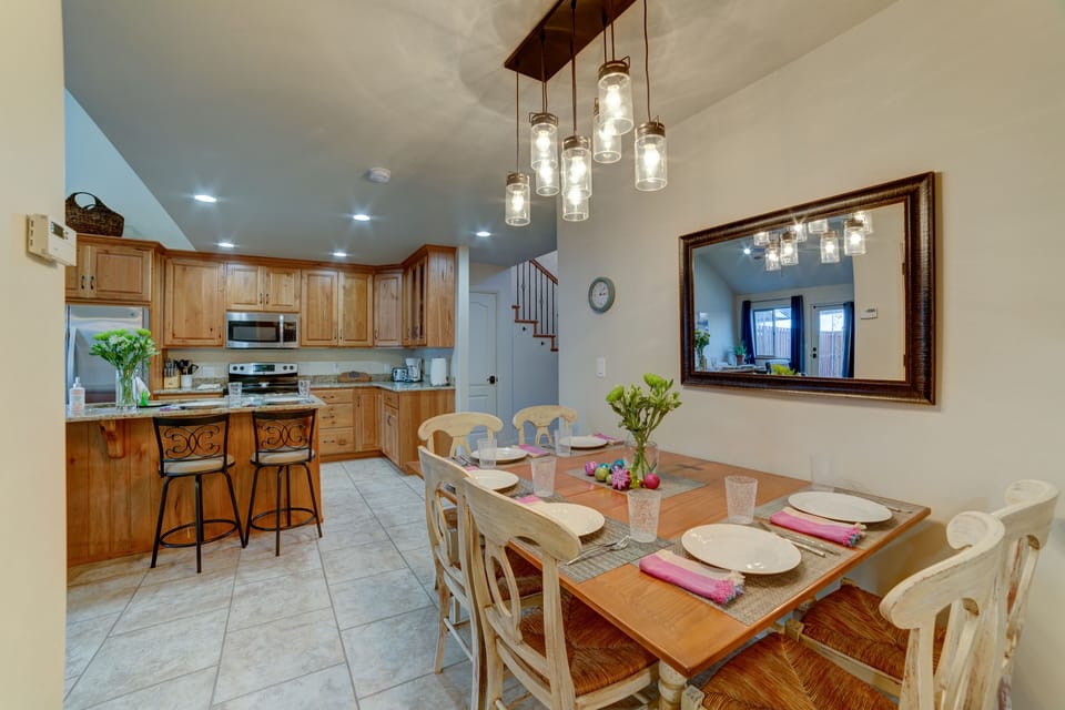 Kitchen and dining area 